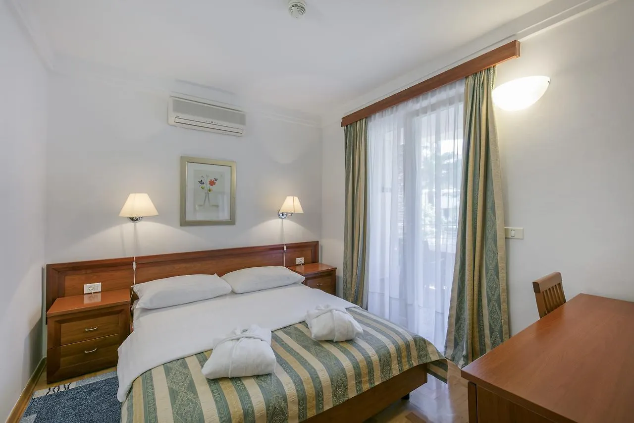 Apartments Punta Veli Losinj